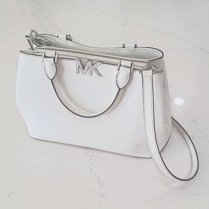 SOLD-Authentic Michael Kors Collection White Florence Satchel/Crossbody Bag🌼